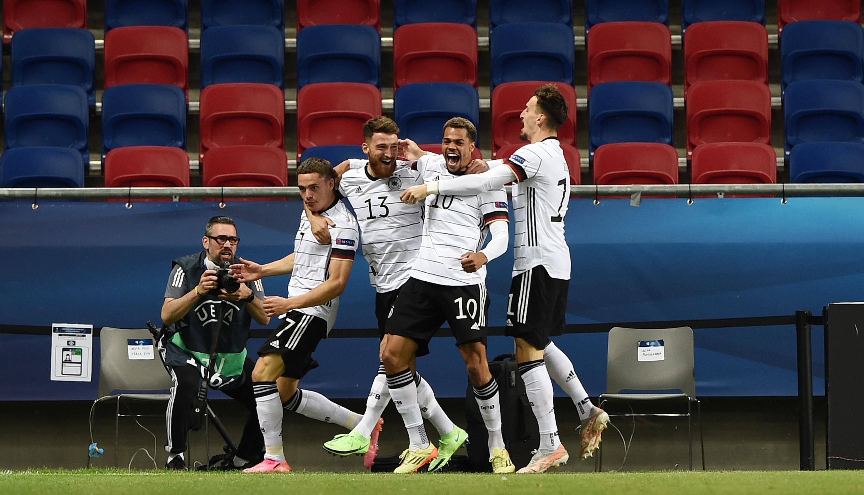  v5karsa怎么没上场 