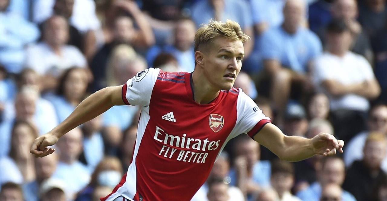 包含穆古鲁扎遭遇三连败，阿森纳教练面临压力！的词条